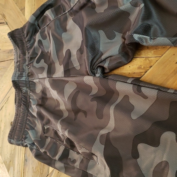 REAL Essential Jogger pants - Picture 2 of 2